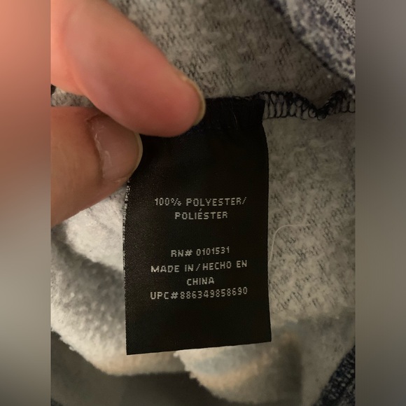 Captain America sweater (Boys 34/36) - Picture 5 of 8